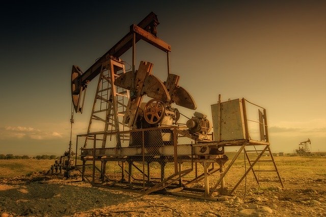 Bankári „bombardujú“ Guyanu finančnými plánmi na začiatku ropného boomu